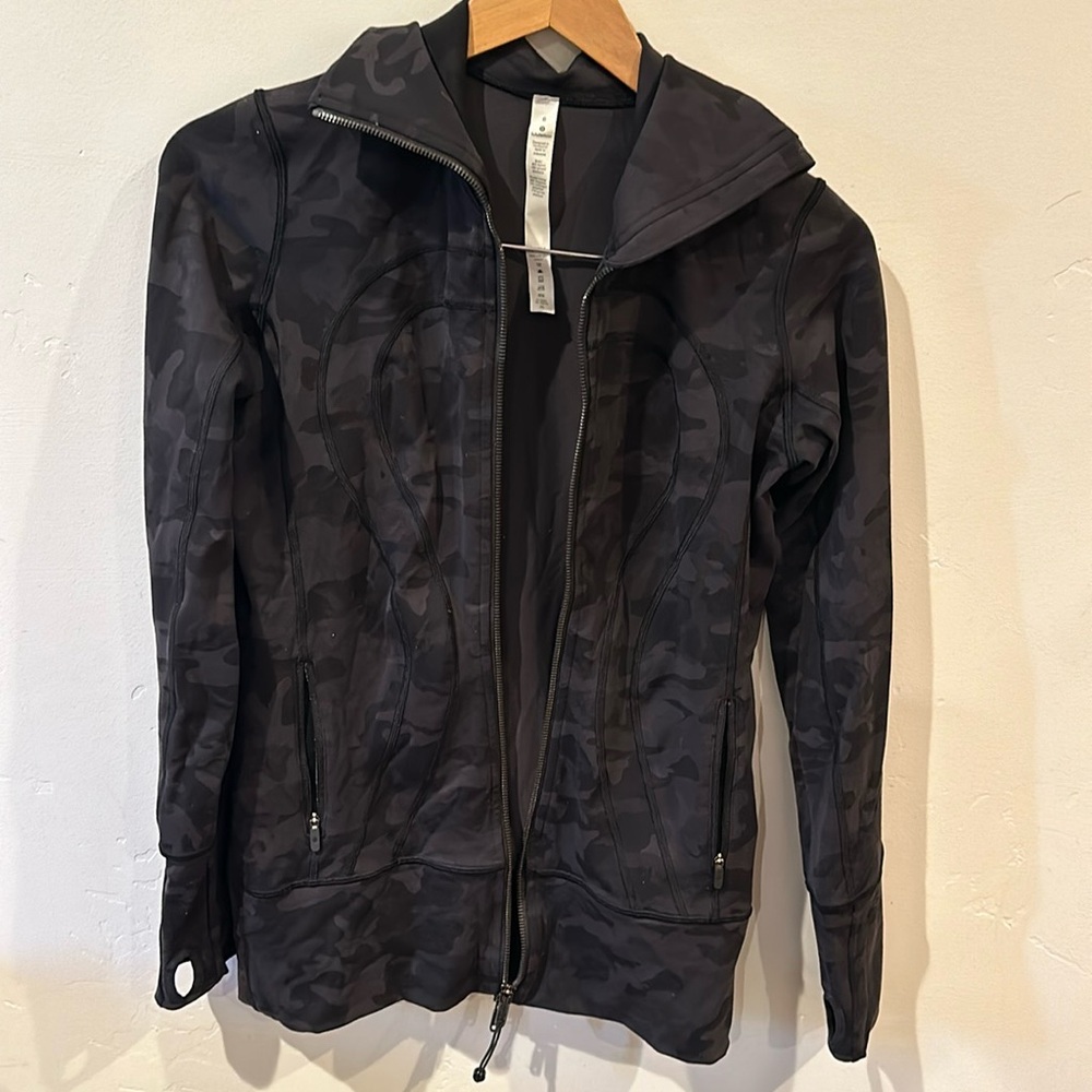 Lulu lemon longer camp jacket. Sz 6